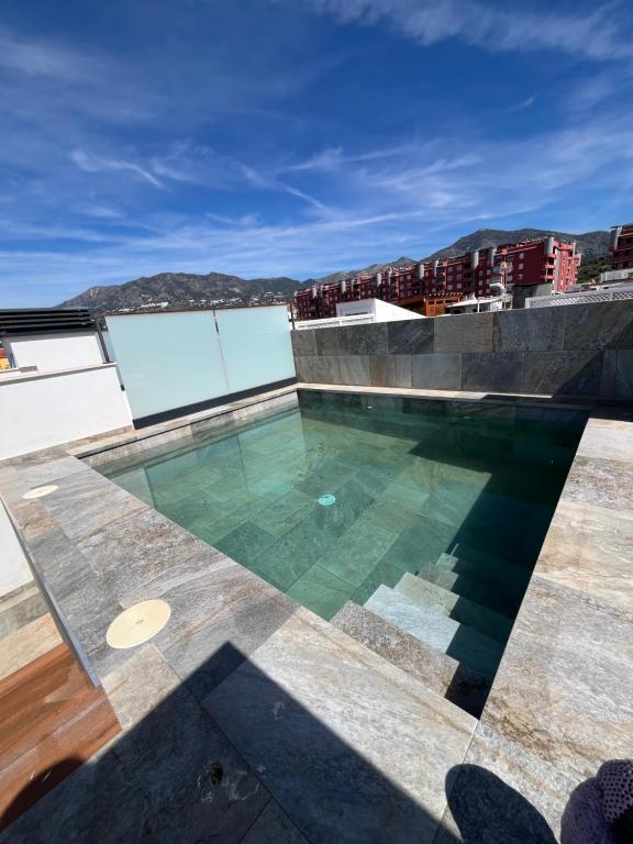 Luxury 3-Bedroom Penthouse with Private Pool, Terrace & Parking los Boliches, Fuengirola - 1