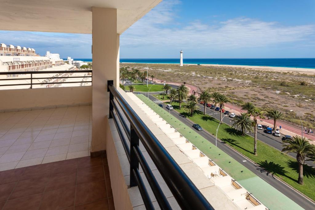 Palm Garden with sea views to the beach, pools - 5