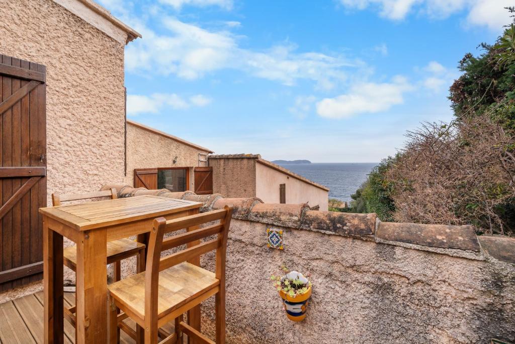 Bastidon Avec Terrasse Vue Mer - 4