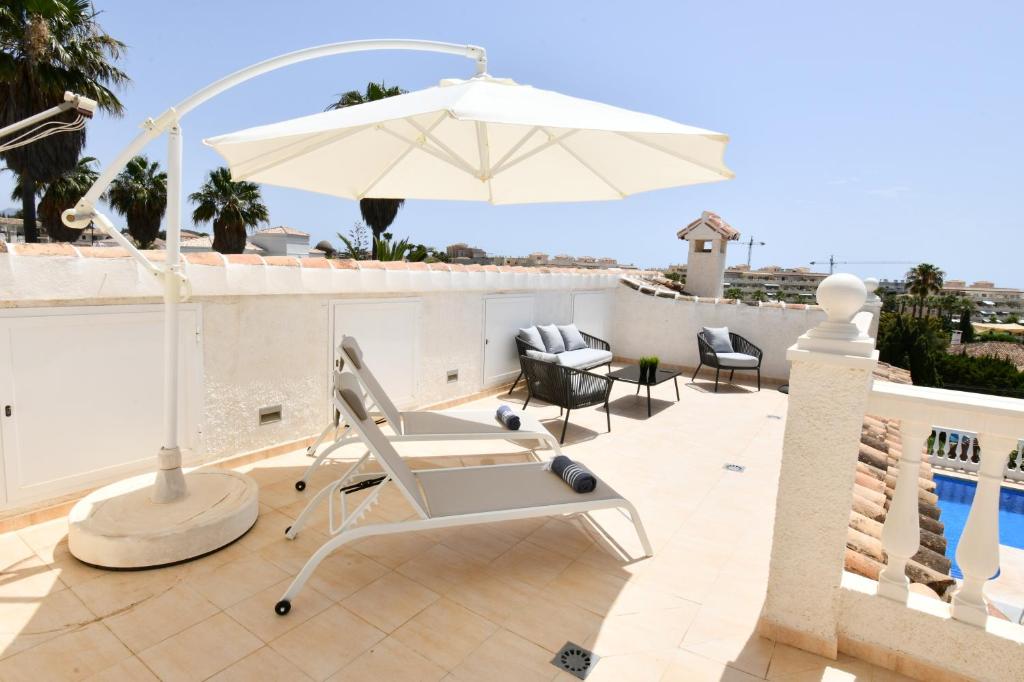 Villa with separate apartment - 5