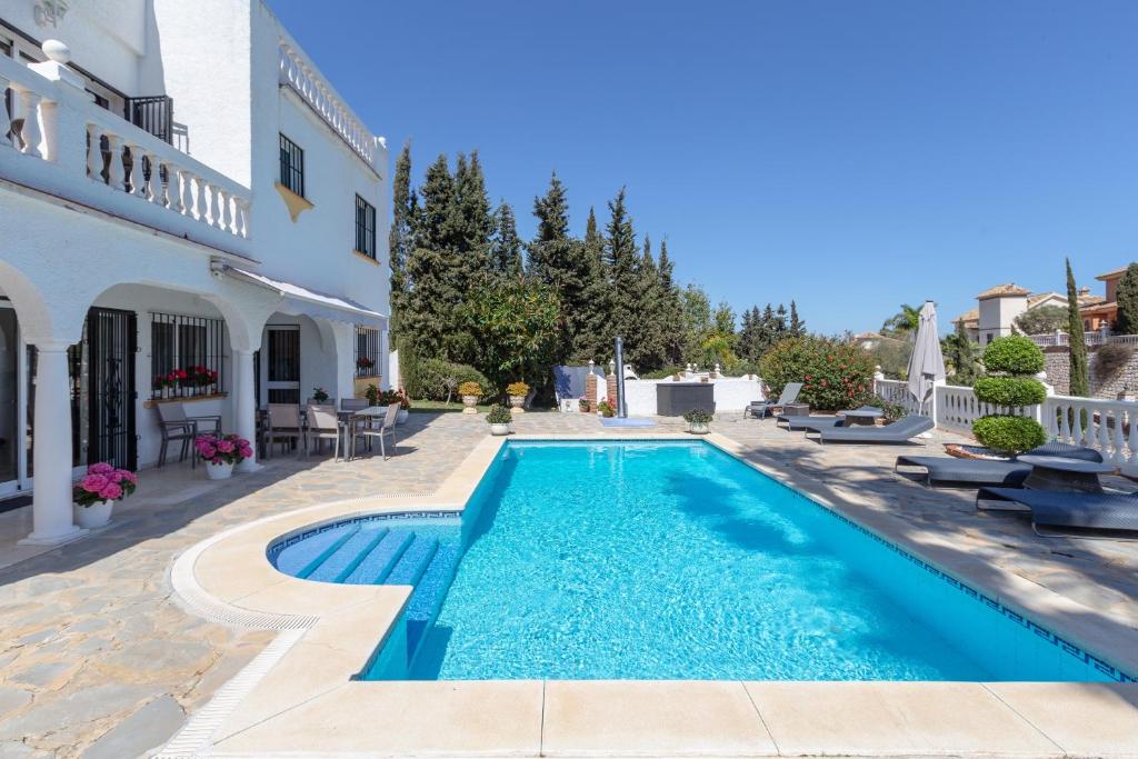 Super Villa priv heated pool 3bed - 2