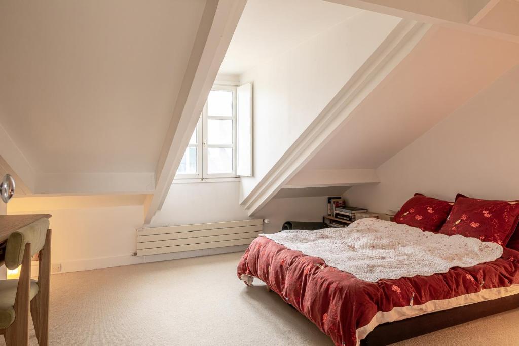 Stunning Balcony View 2 BDR Duplex Saint Germain - 3
