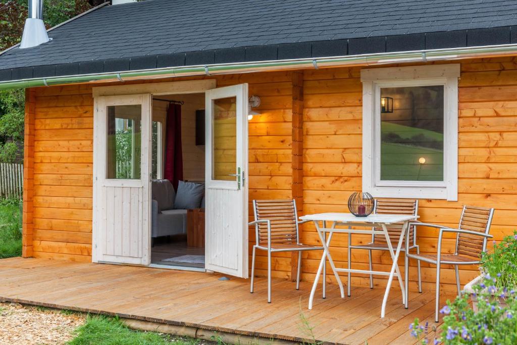 Sundowner Cabin - 2