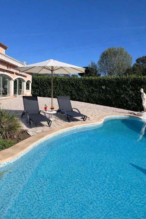 Exceptional villa Pool & large garden - 5