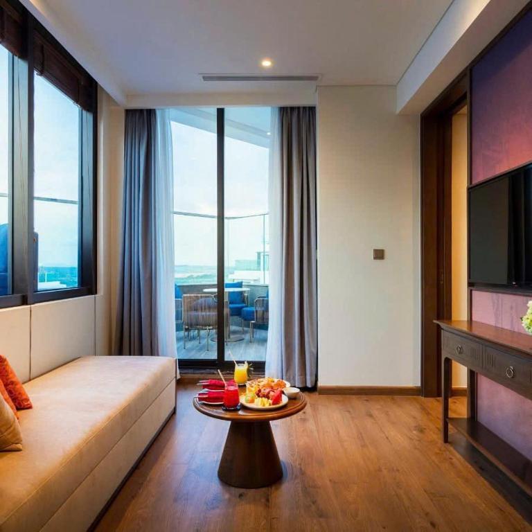 Shared lounge/TV area