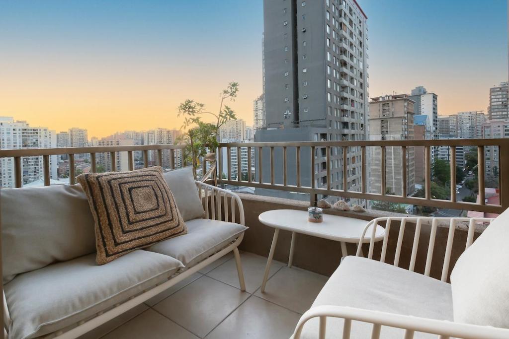 Depto 2 Habitaciones Terraza Centro Stgo - 3