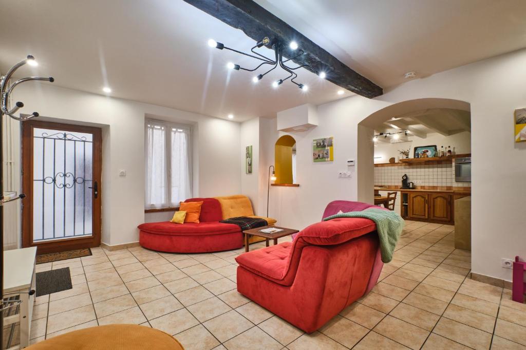 Au 81 - Maison De Ville à Louer - 3