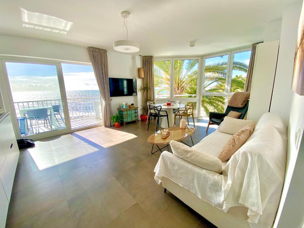 Super Front Line Modern New Apartm - 1