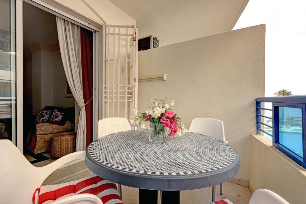 First Line Beach Apartment - 1