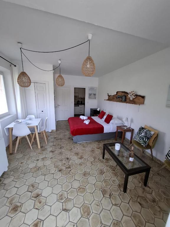 Les Suites De Robinson 01 Standing Presta - 4