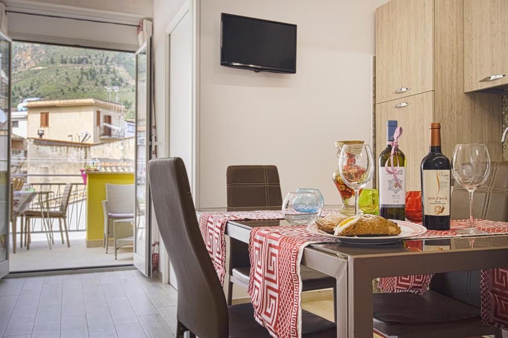 Rosy Appartamento con Terrazzo - 5