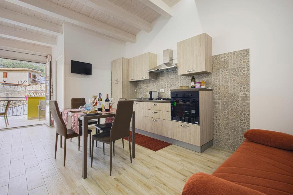 Rosy Appartamento con Terrazzo - 4