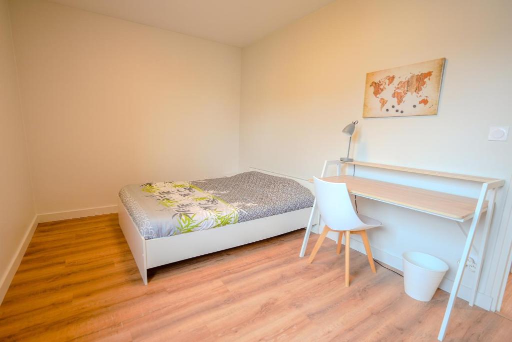 Quiet Arena - T5 Moderne Spacieux et Lumineux - Parking Gratuit - Balcon - Wifi Fibre - 3