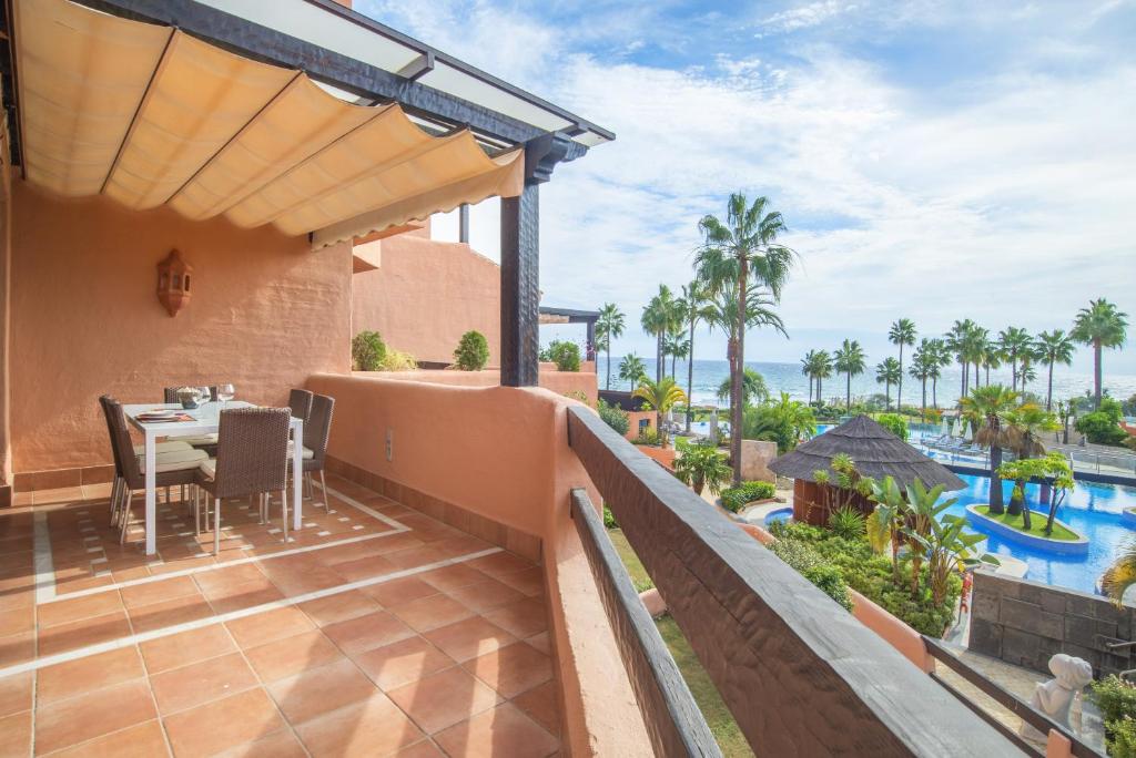 Beach front apartment Mar Azul - 1