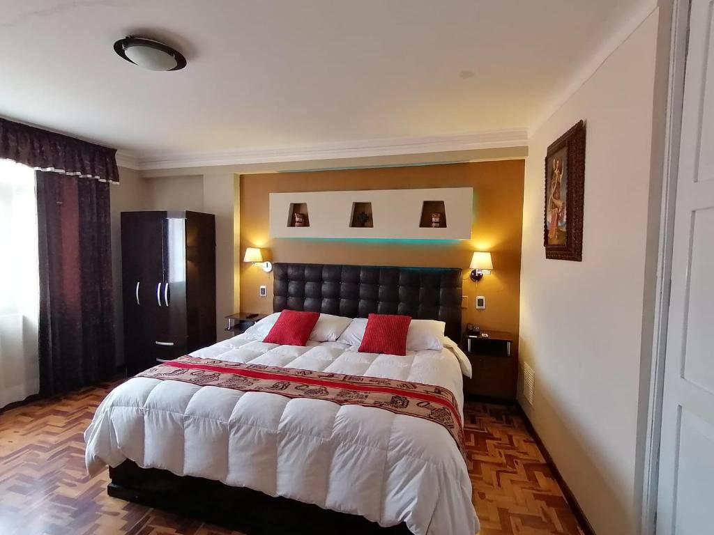 Hotel Juan - 4