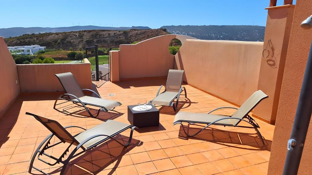 2 Bedroom Penthouse Best Sea Views - 5