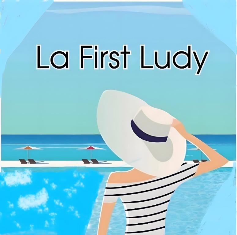 La First Ludy - 1