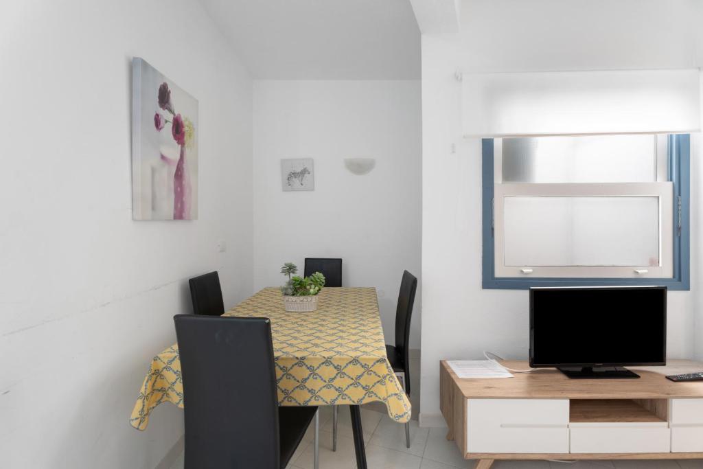 2-bedroom on Los Cristianos beach - 5