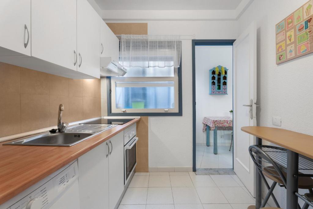 2-bedroom on Los Cristianos beach - 2