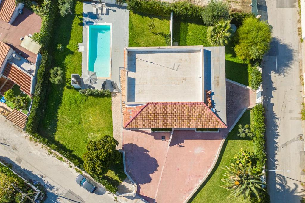 Villa Fontane Bianche with pool - 1