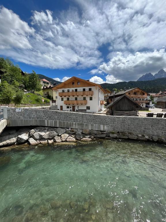 Kuenz Dolomites App 4 - 2