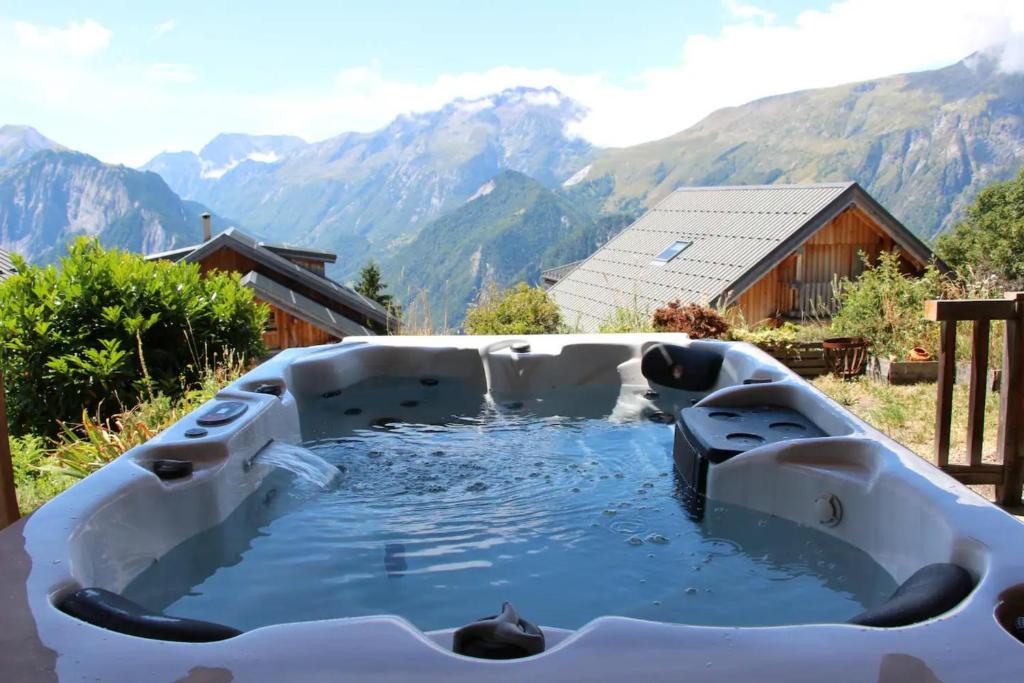 Chalet Les Ecrins - 1