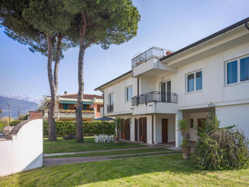 Apartment Grande Appartamento by Interhome - 3