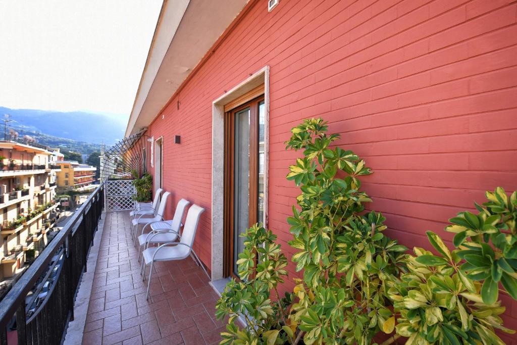 AMORE RENTALS - Casa Clara - 3