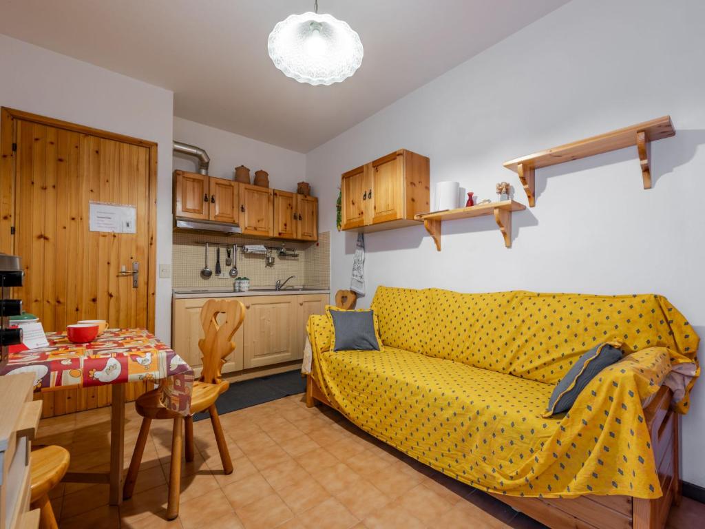 Apartment Ai piedi del Monte by Interhome - 3