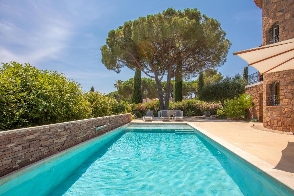 Appartement 80m² Dans Villa Piscine - 3