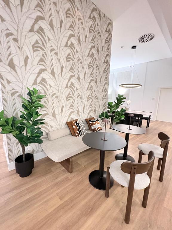 Valencia City Apartment with Gym Pool Free Parking TheHavenEscape - 4