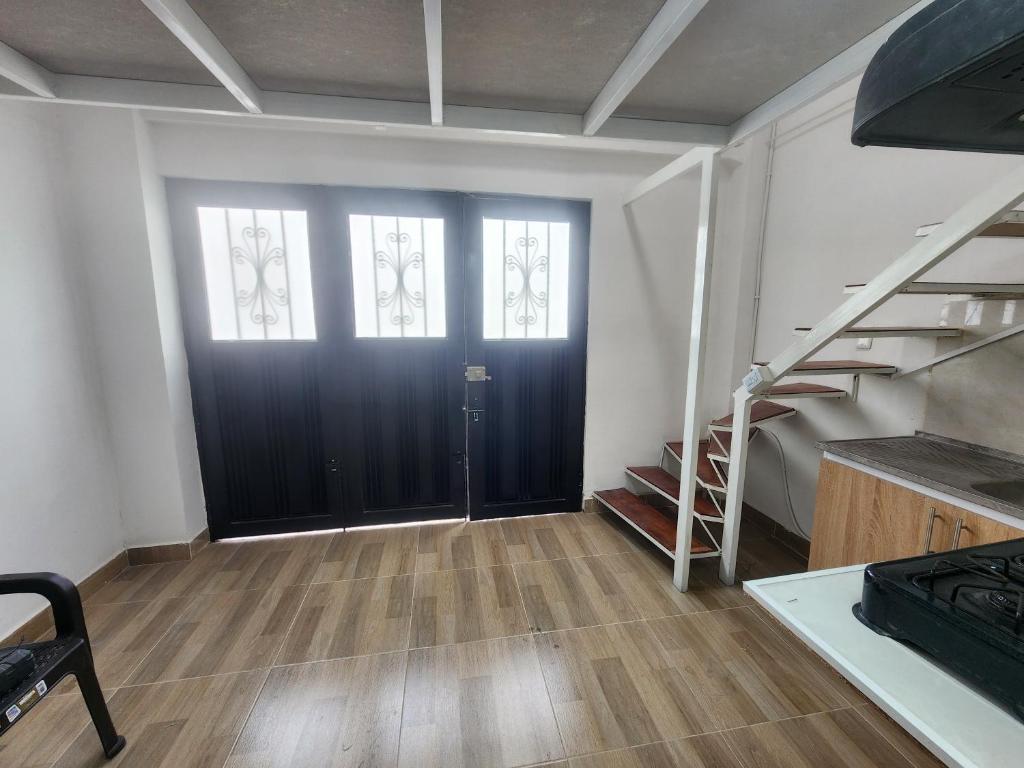 Apartamento cómodo garaje moto - 1