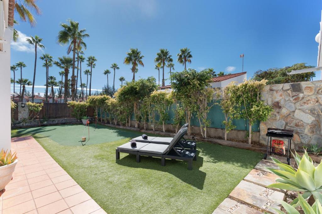 Exclusive Villa with Heated Pool - 5