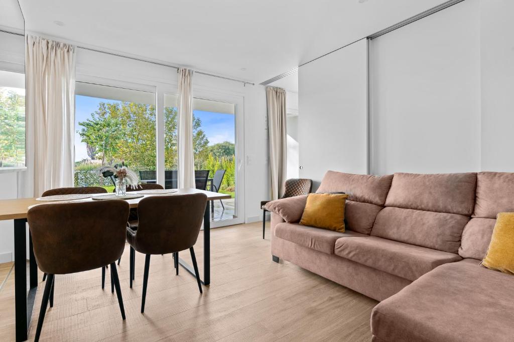 Alcazaba Lagoon Luxury Retreat - 3