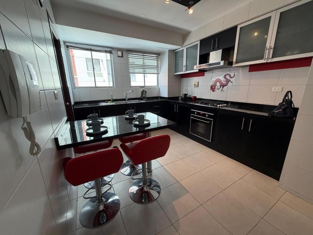 hermoso departamento inteligente en zona comercial - 3