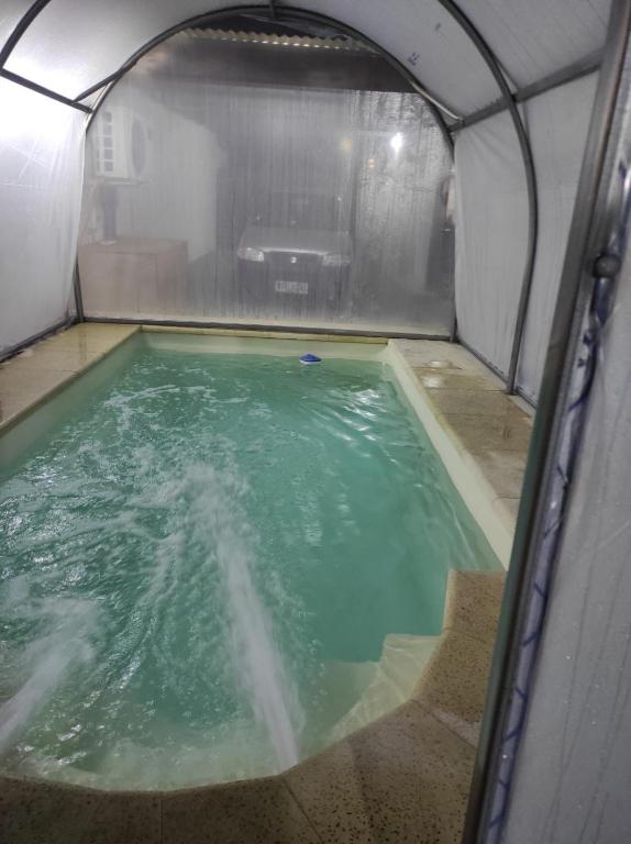 Casa en punta fria Con piscina CLIMATIZADA exelente para invierno o verano viaje en familia o amigos - 2