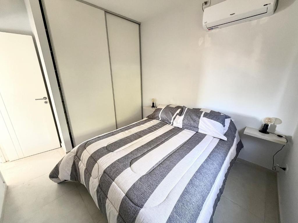 Departamento a Estrenar 6 Sección de Mendoza con Vista a la Montaña y Cochera - 5