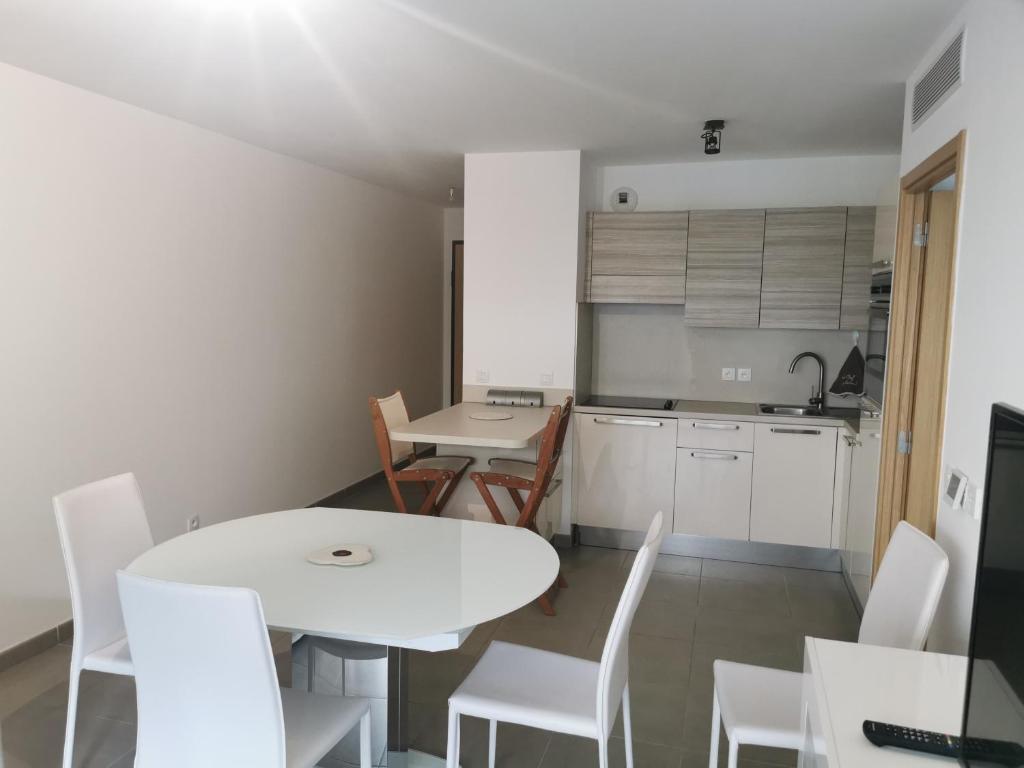 Centre juan les pins 2P White Pearl - 2