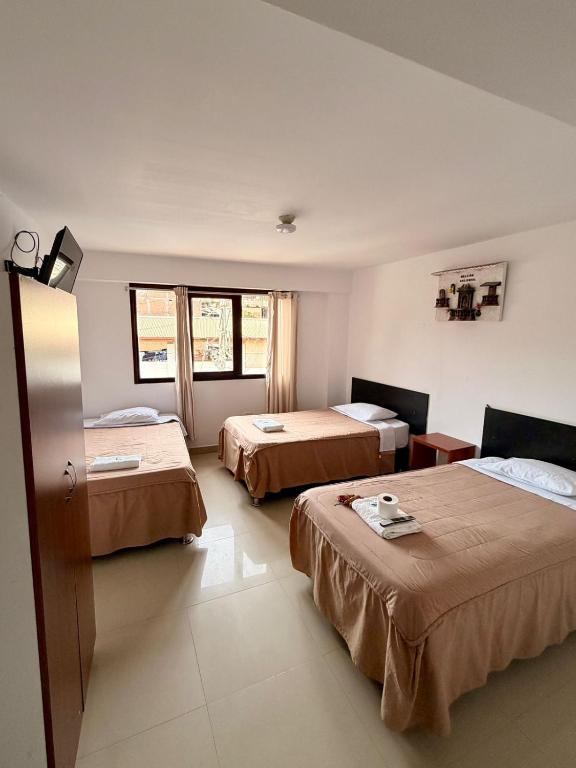 LA CASA DEL TURISTA - 2