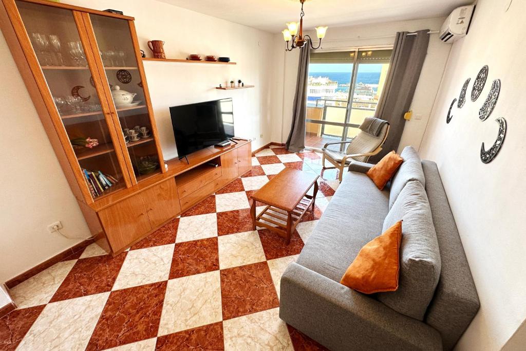 Stunning Sea View 2-bedroom Near - 5