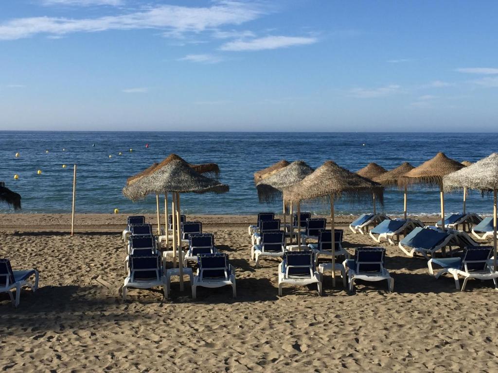 Neptuno Beachfront Apartments photo