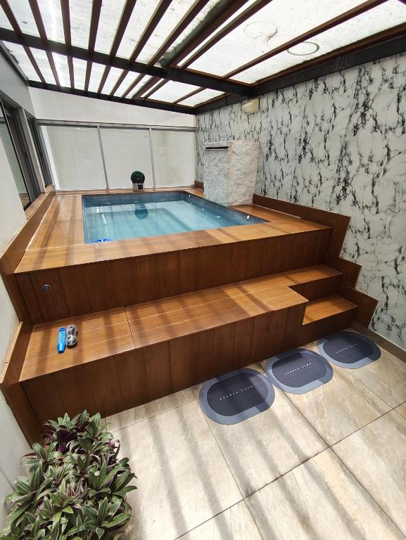PENTHOUSE DÚPLEX piso1 único c PISCINA PRIVADA MIRAFLORES P República 5655 - 3