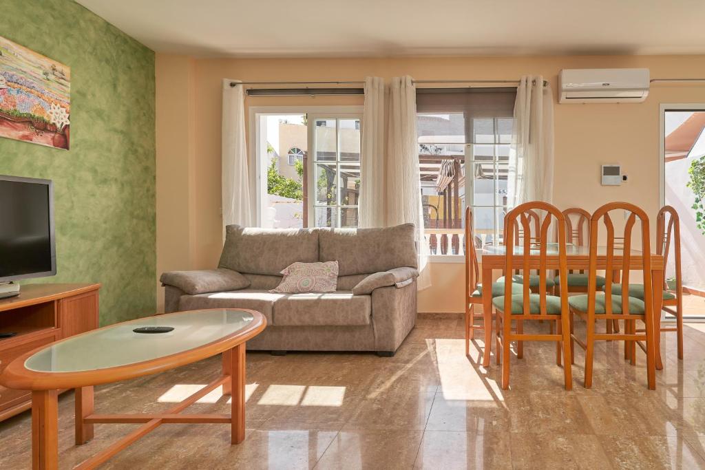 Vivienda con piscina - 3
