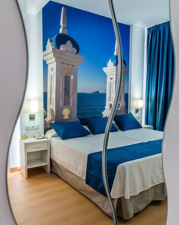Hotel Avenida — Hotel rooms in Benidorm, Valencian Community