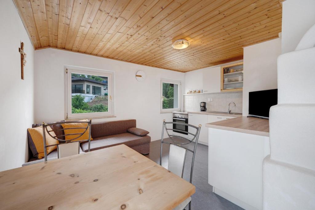 Ferienwohnung Bergblick-schlosshof - 3