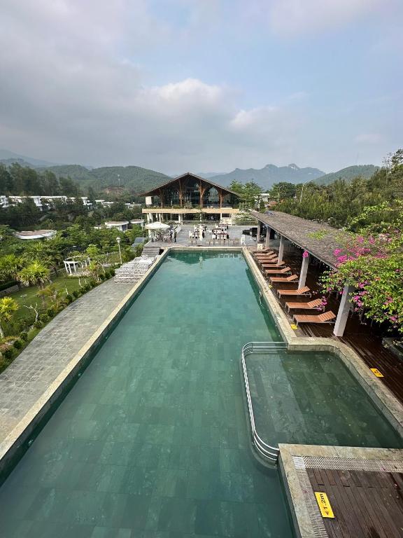 Ivory Mountain Villa