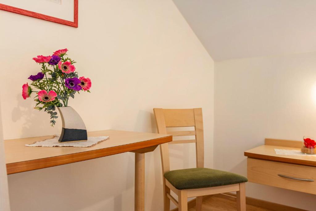 Haus Rosengarten Apt C - 4