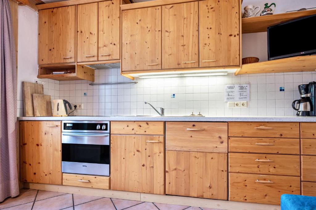 Lindenhof Apt 8 - 3