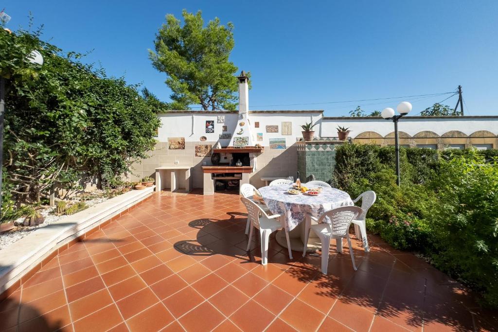 Blue House in Villa Con Piscina - 4