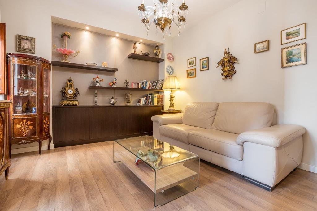 City Center Lorca Suit Parking Free - 2